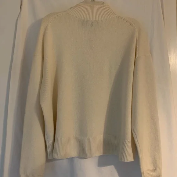 Theory 100% cashmere sweater with lace up neckline - Picture 6 of 7
